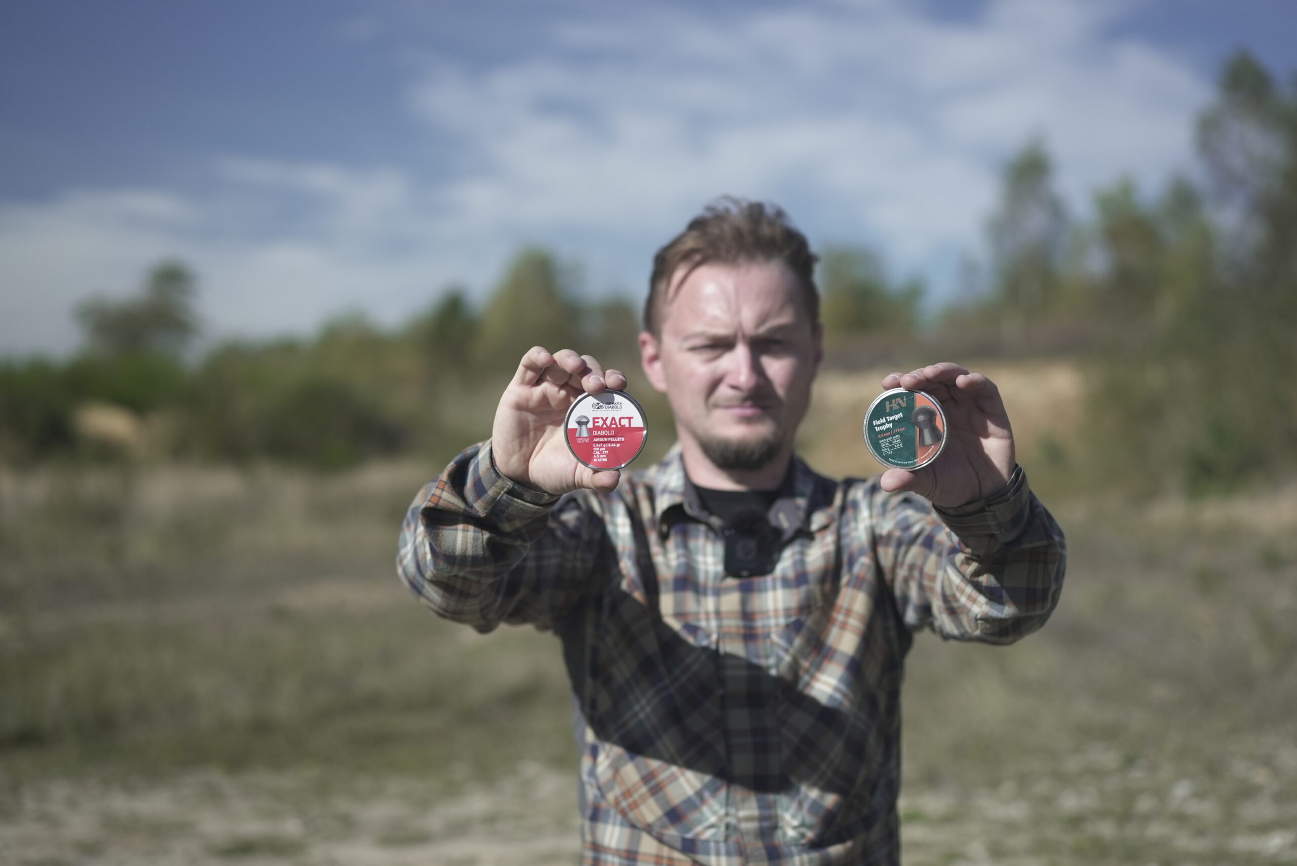 Mężczyzna ze śrutem